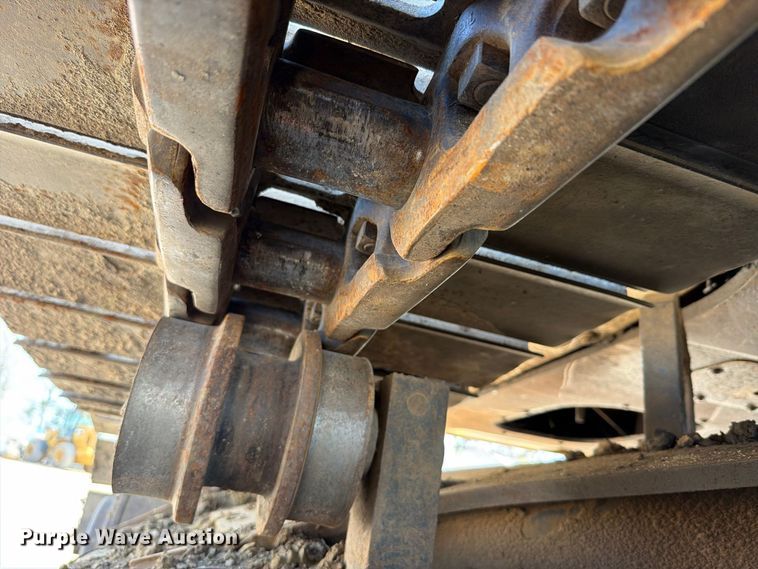 image for item FN5906 1992 Caterpillar 325 L excavator