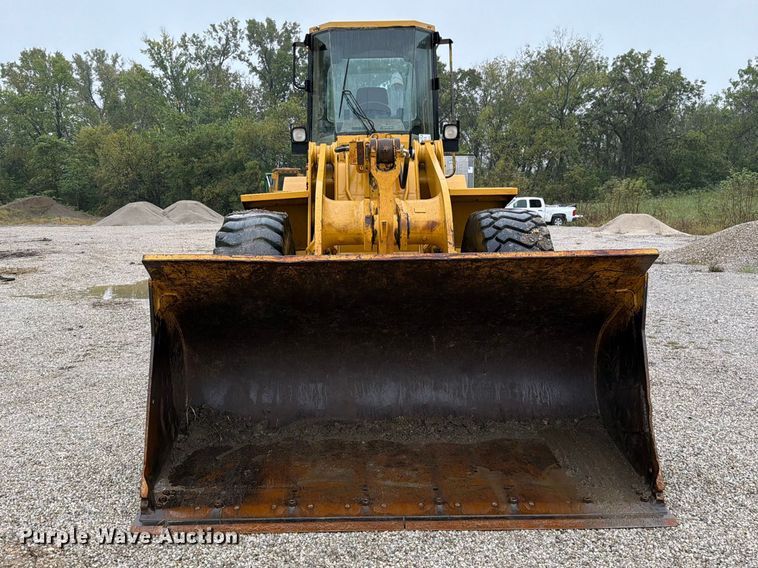 image for item FN5931 1997 Caterpillar 950F wheel loader