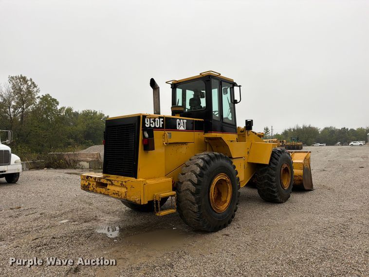 image for item FN5931 1997 Caterpillar 950F wheel loader
