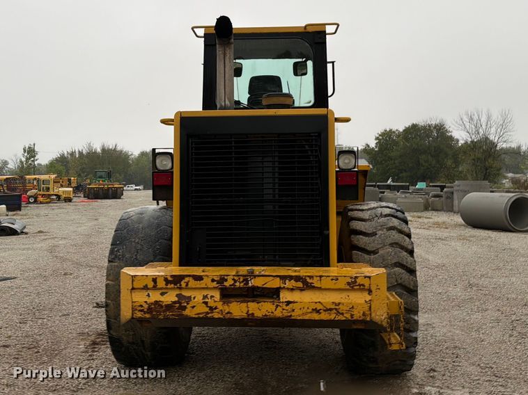 image for item FN5931 1997 Caterpillar 950F wheel loader