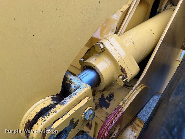 image for item FN5931 1997 Caterpillar 950F wheel loader