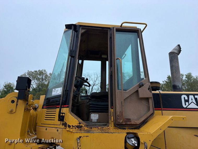 image for item FN5931 1997 Caterpillar 950F wheel loader