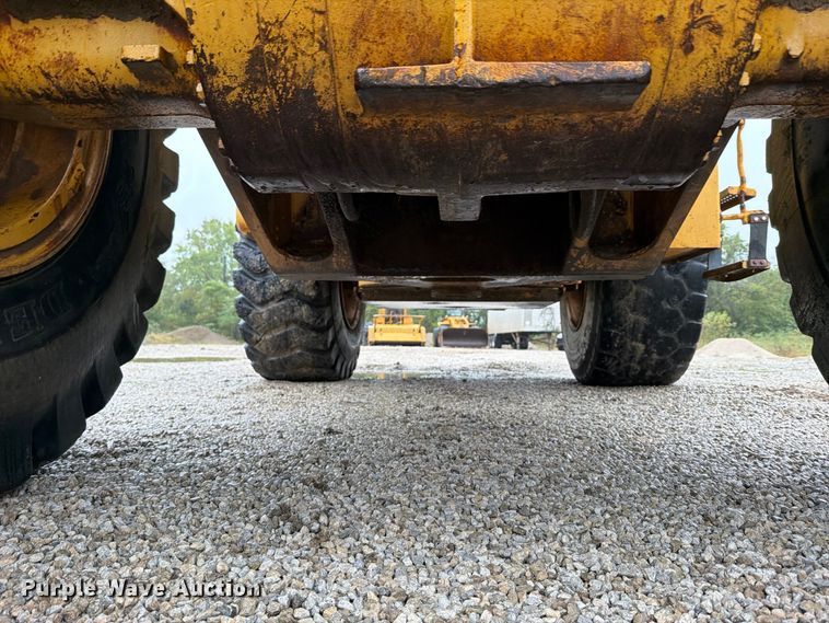 image for item FN5931 1997 Caterpillar 950F wheel loader