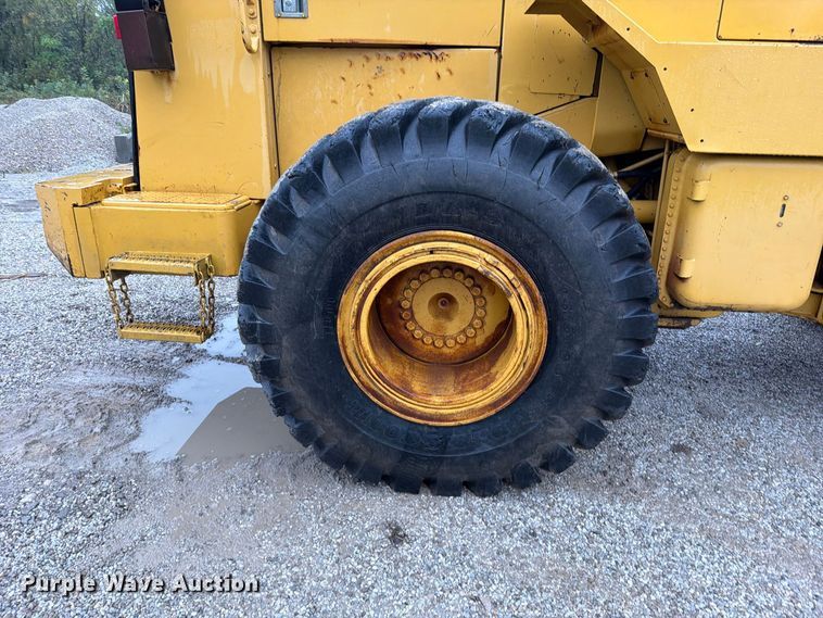 image for item FN5931 1997 Caterpillar 950F wheel loader