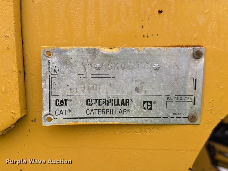 image for item FN5931 1997 Caterpillar 950F wheel loader