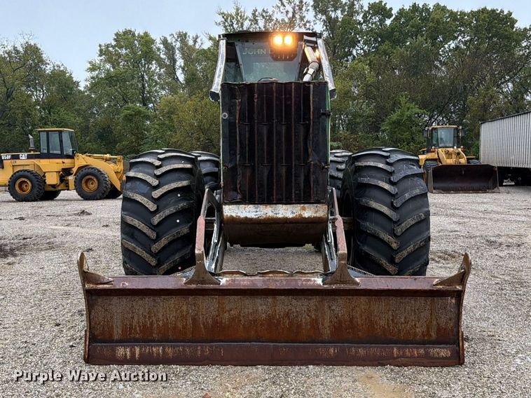 image for item FN5933 2014 John Deere 848H skidder