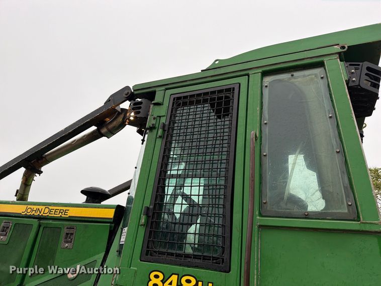 image for item FN5933 2014 John Deere 848H skidder