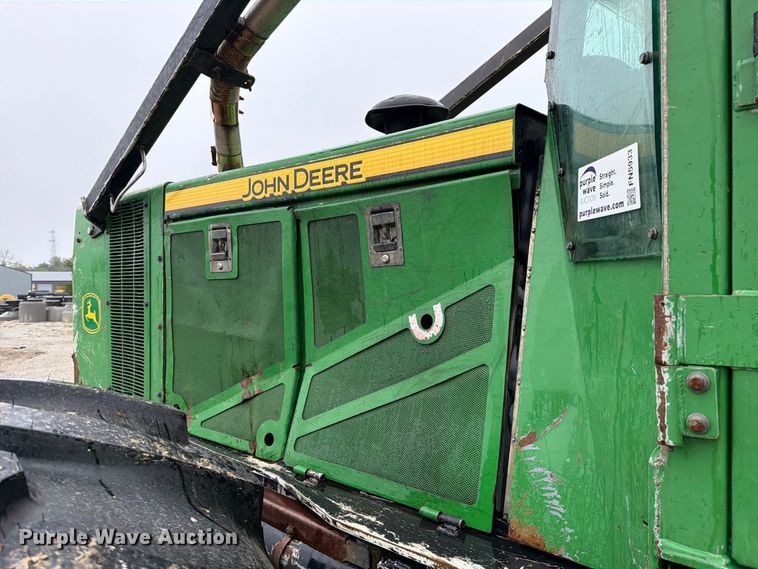 image for item FN5933 2014 John Deere 848H skidder