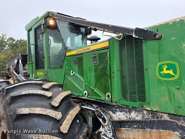 image for item FN5933 2014 John Deere 848H skidder