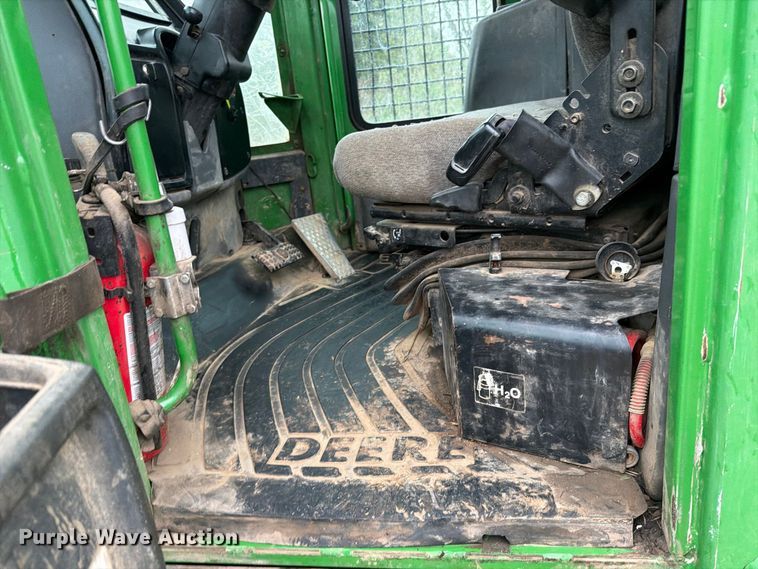 image for item FN5933 2014 John Deere 848H skidder