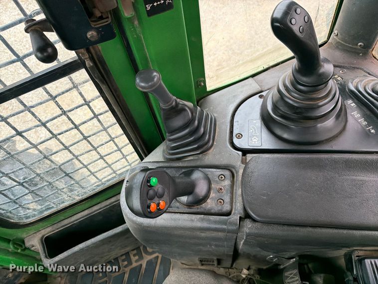 image for item FN5933 2014 John Deere 848H skidder