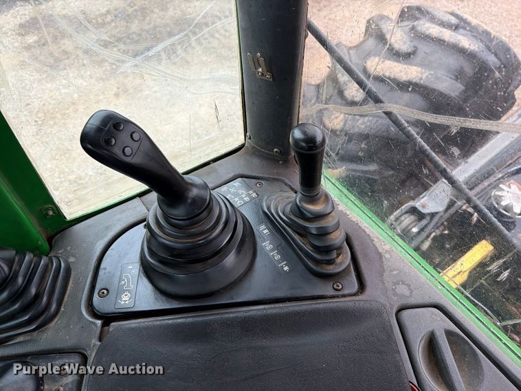 image for item FN5933 2014 John Deere 848H skidder
