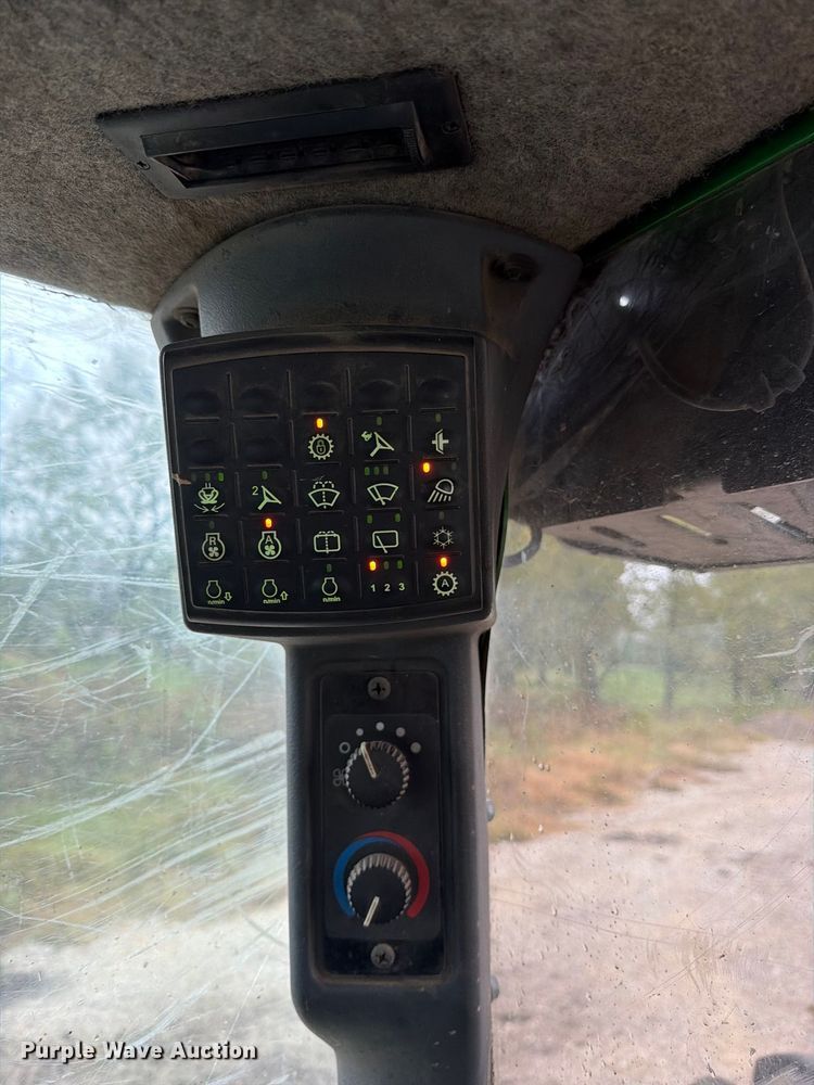 image for item FN5933 2014 John Deere 848H skidder