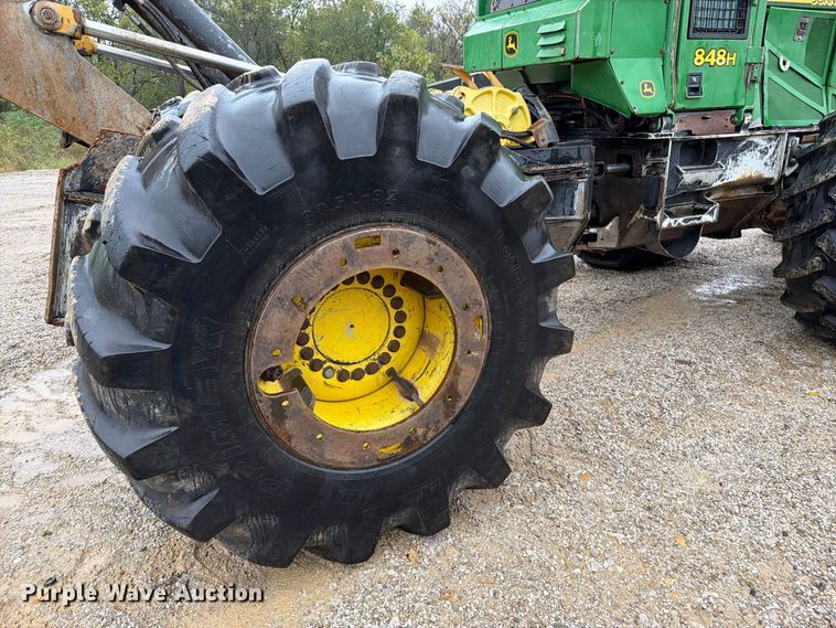 image for item FN5933 2014 John Deere 848H skidder