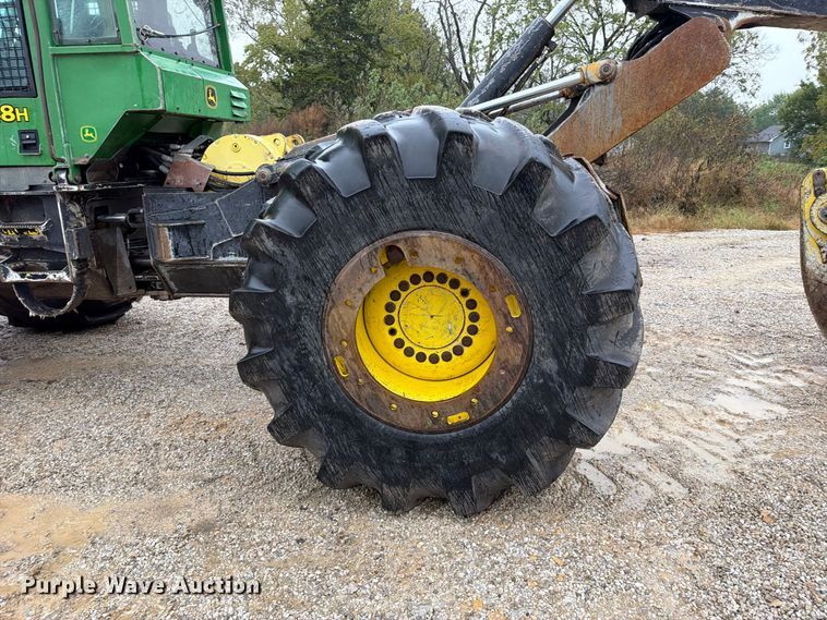 image for item FN5933 2014 John Deere 848H skidder