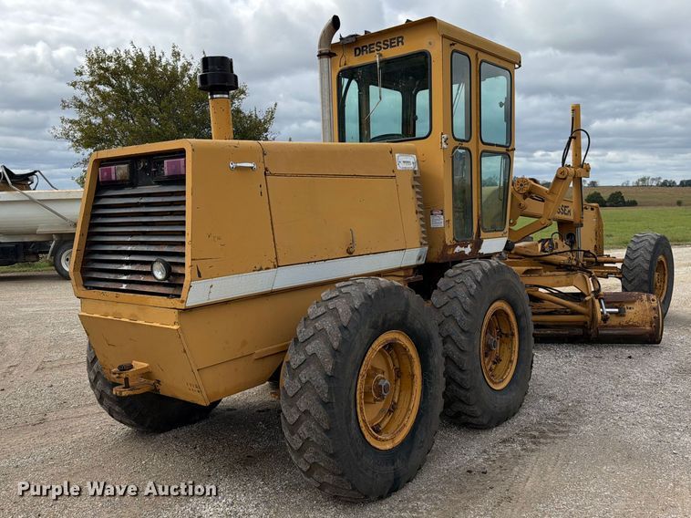 image for item FN5935 1987 Dresser A500E motor grader