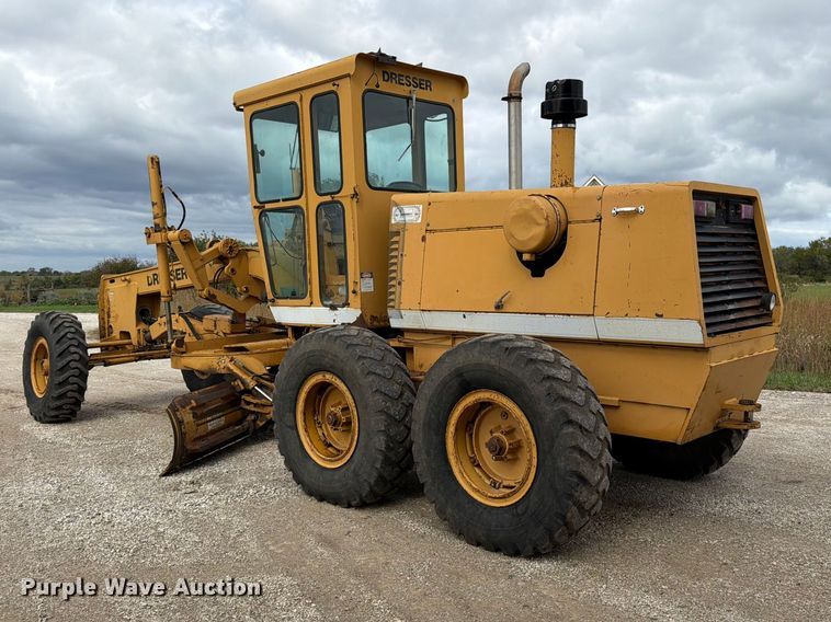 image for item FN5935 1987 Dresser A500E motor grader