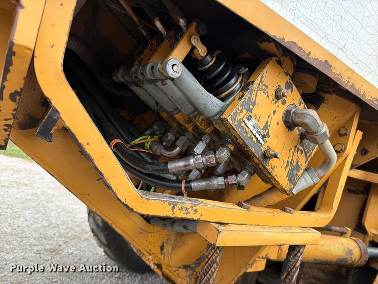 image for item FN5935 1987 Dresser A500E motor grader
