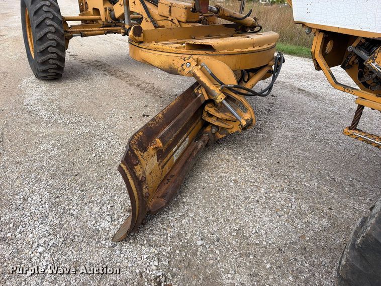 image for item FN5935 1987 Dresser A500E motor grader