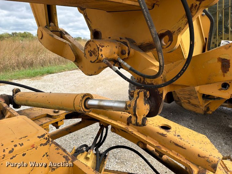 image for item FN5935 1987 Dresser A500E motor grader