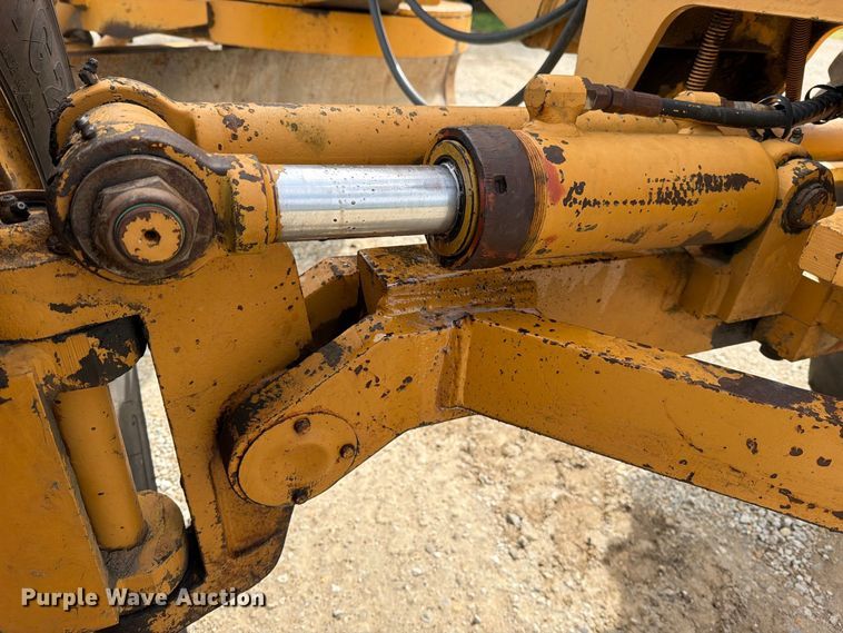 image for item FN5935 1987 Dresser A500E motor grader