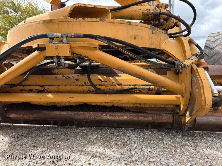 image for item FN5935 1987 Dresser A500E motor grader
