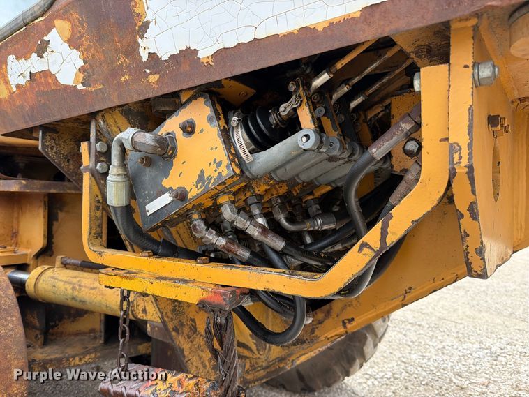 image for item FN5935 1987 Dresser A500E motor grader