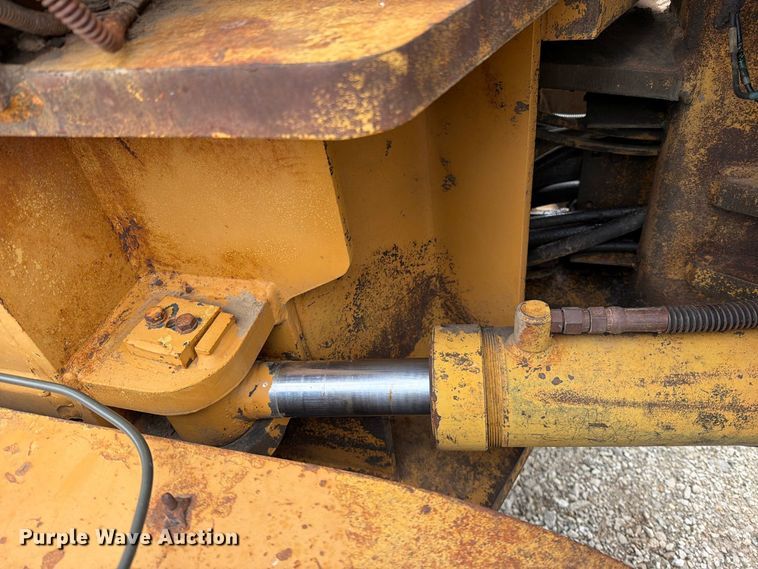 image for item FN5935 1987 Dresser A500E motor grader