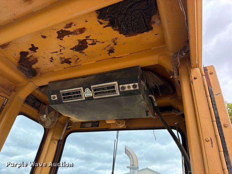 image for item FN5935 1987 Dresser A500E motor grader