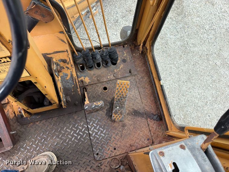 image for item FN5935 1987 Dresser A500E motor grader
