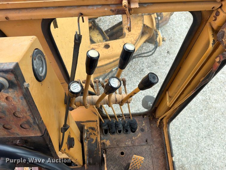 image for item FN5935 1987 Dresser A500E motor grader