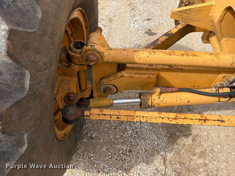 image for item FN5935 1987 Dresser A500E motor grader
