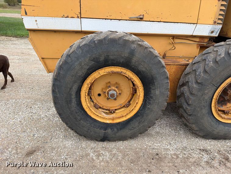 image for item FN5935 1987 Dresser A500E motor grader