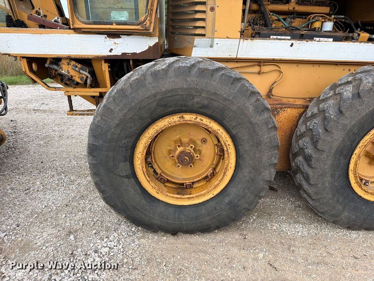 image for item FN5935 1987 Dresser A500E motor grader