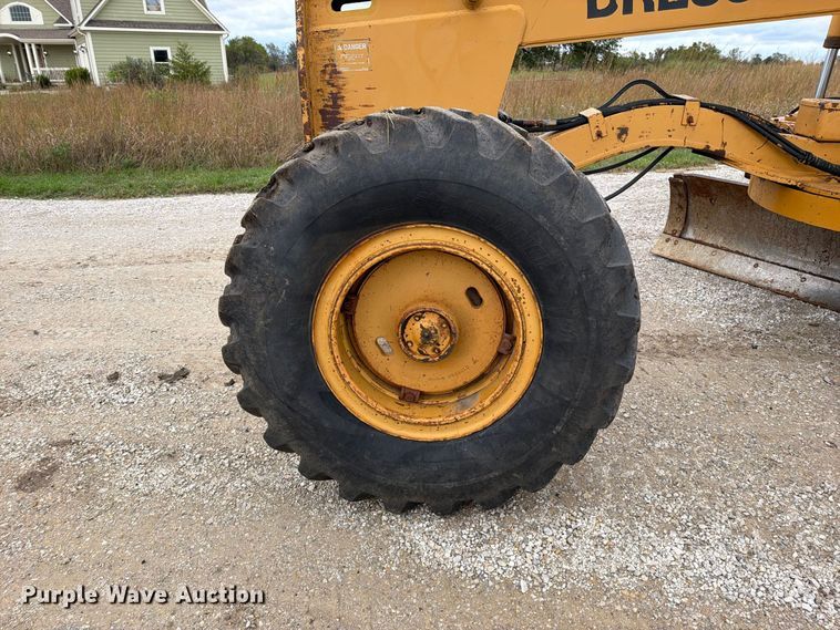 image for item FN5935 1987 Dresser A500E motor grader