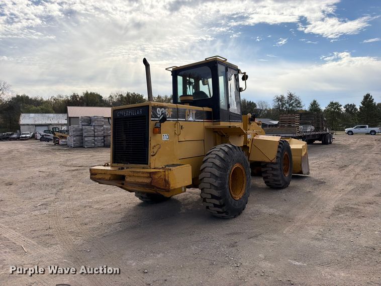 image for item FN5952 1997 Caterpillar 938F wheel loader