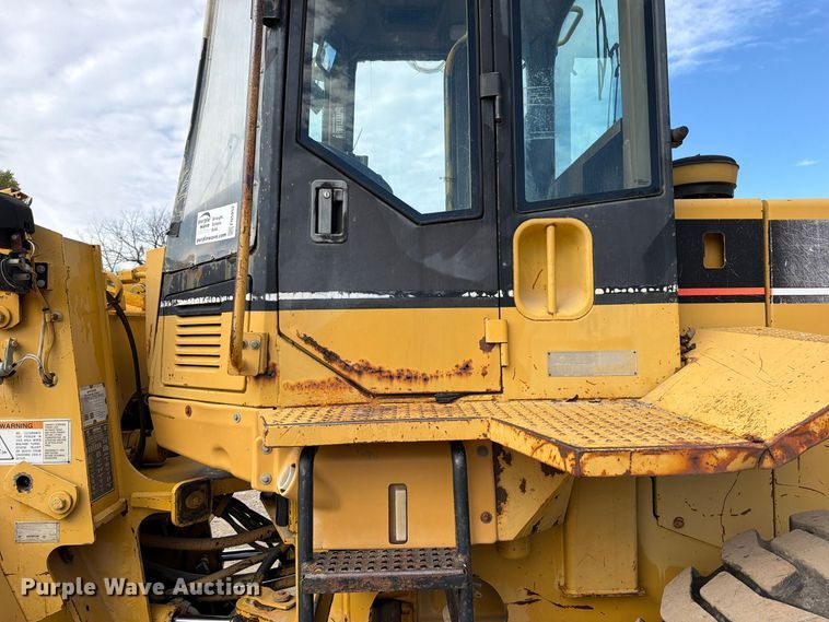image for item FN5952 1997 Caterpillar 938F wheel loader