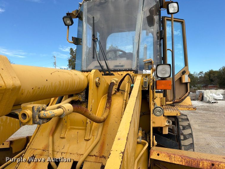 image for item FN5952 1997 Caterpillar 938F wheel loader