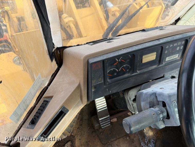 image for item FN5952 1997 Caterpillar 938F wheel loader