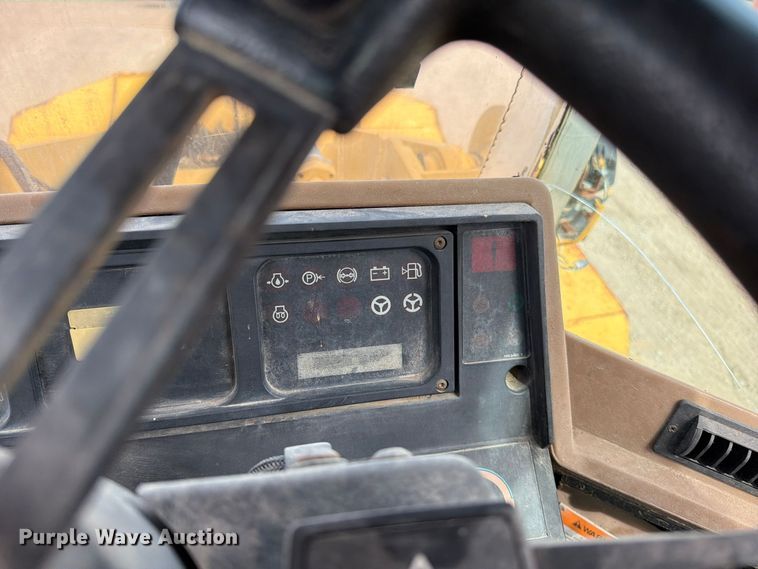 image for item FN5952 1997 Caterpillar 938F wheel loader