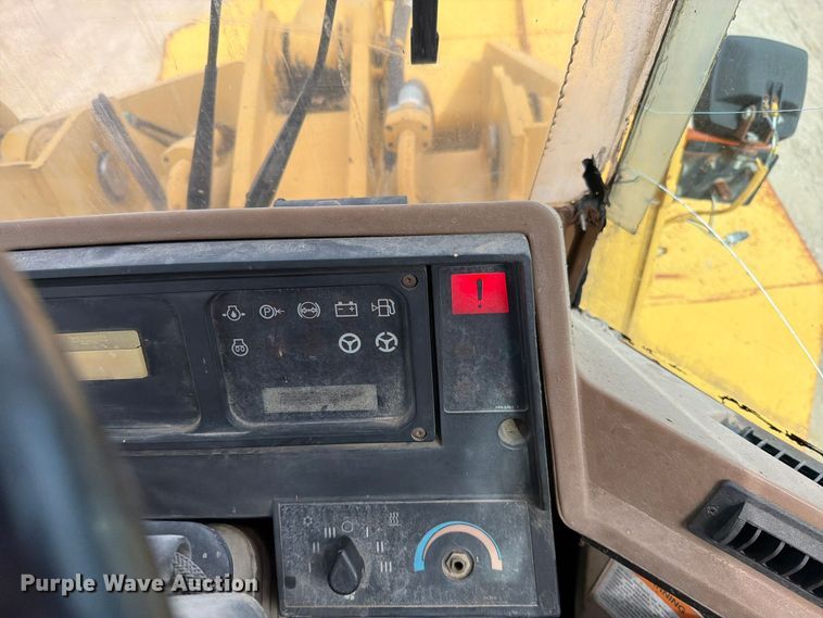 image for item FN5952 1997 Caterpillar 938F wheel loader