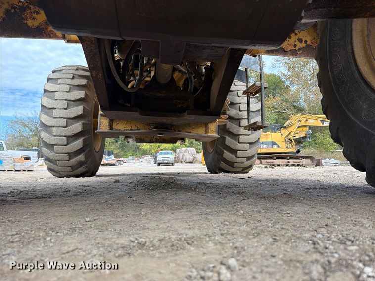 image for item FN5952 1997 Caterpillar 938F wheel loader