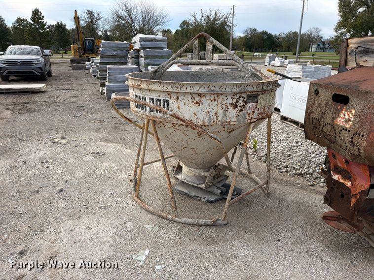 image for item FN5953 Gar-Bro 440-R concrete bucket