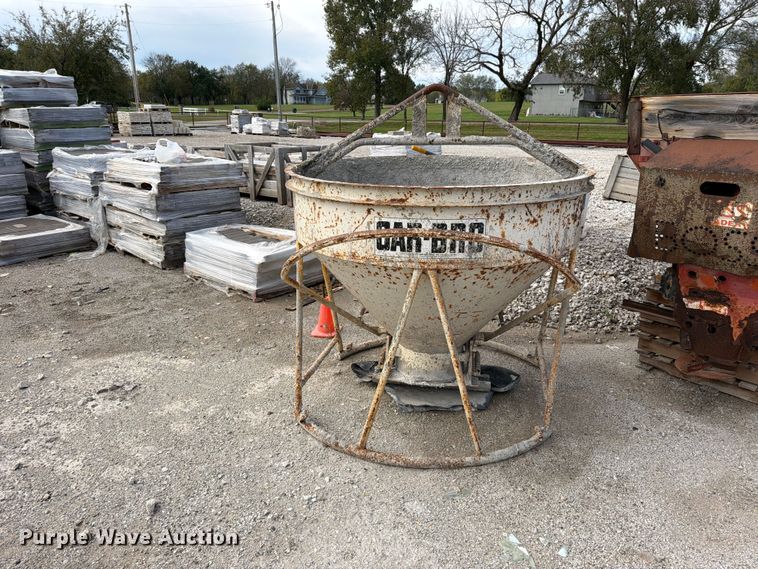 image for item FN5953 Gar-Bro 440-R concrete bucket
