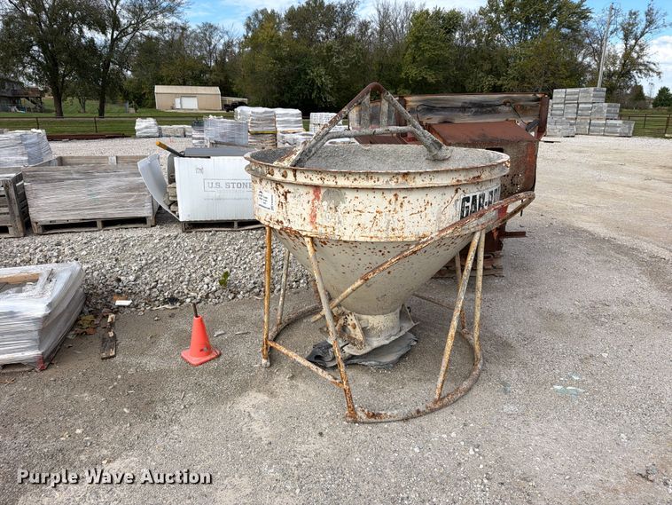 image for item FN5953 Gar-Bro 440-R concrete bucket