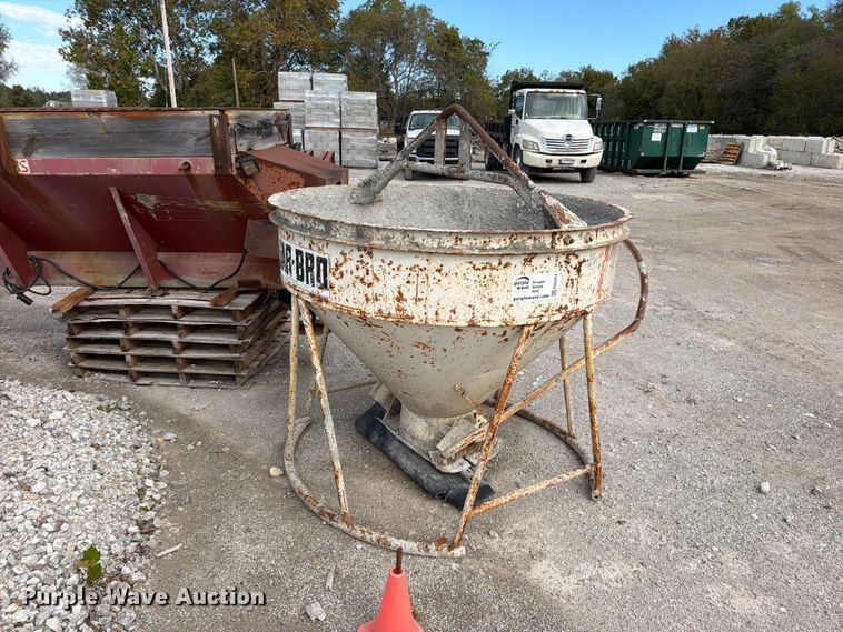 image for item FN5953 Gar-Bro 440-R concrete bucket