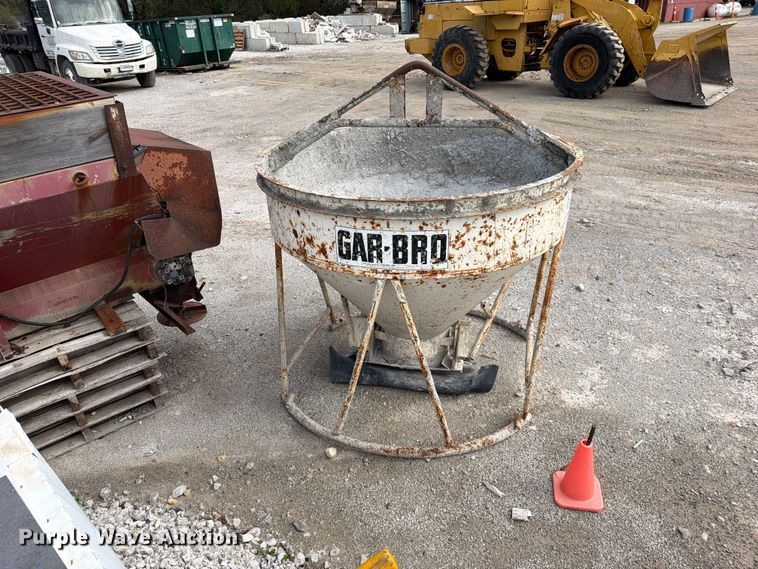 image for item FN5953 Gar-Bro 440-R concrete bucket