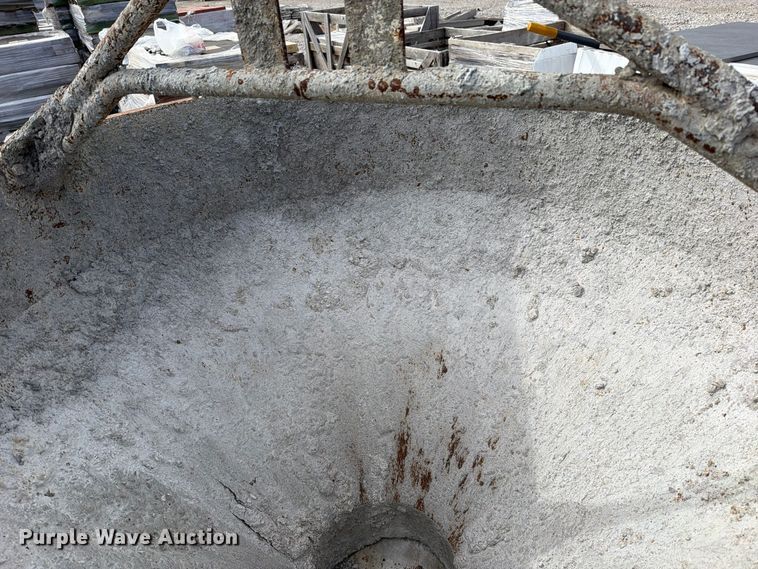 image for item FN5953 Gar-Bro 440-R concrete bucket