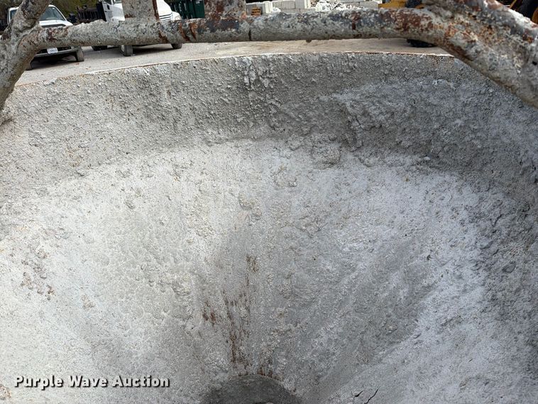 image for item FN5953 Gar-Bro 440-R concrete bucket