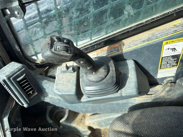 image for item FP3165 2018 John Deere 333G tracked skid steer loader